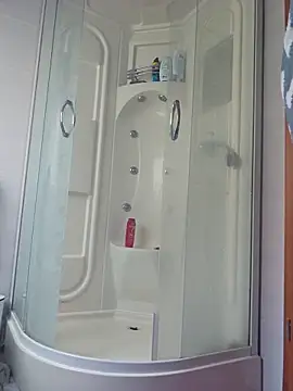 Snapshot of U_prolazu chatting on 03/04/26, 10:43 U prolazu online show from 03/04/26, 10:43