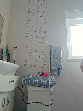 Snapshot of U_prolazu chatting on 03/09/26, 12:42 U prolazu online show from 03/09/26, 12:42