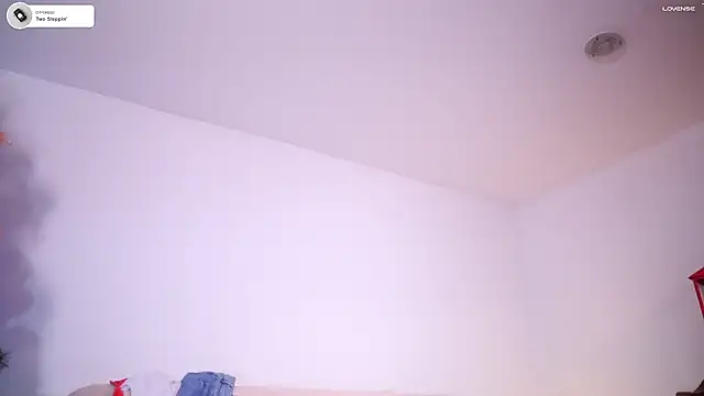 annie22love online show from 01/04/25, 12:59