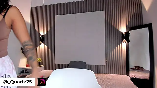 Zafiiraa online show from 10/26/25, 01:17