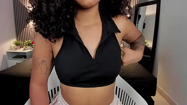 Zafiiraa online show from 06/25/26, 03:50