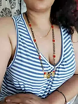 Snapshot of Indian_desi_wife chatting on 01/26/25, 03:59 Indian desi wife online show from 01/26/25, 03:59