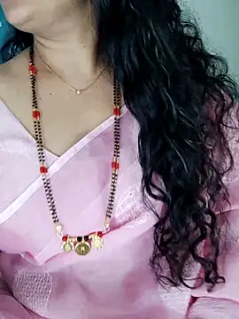 Snapshot of Indian_desi_wife chatting on 03/03/26, 02:18 Indian desi wife online show from 03/03/26, 02:18