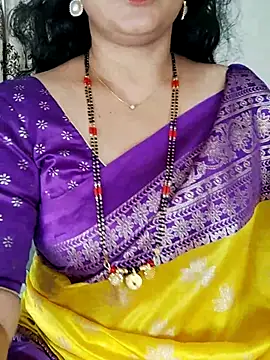 Snapshot of Indian_desi_wife chatting on 06/24/26, 02:32 Indian desi wife online show from 06/24/26, 02:32
