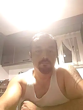 Snapshot of serkan201852 chatting on 12/07/24, 10:39 serkan201852 online show from 12/07/24, 10:39