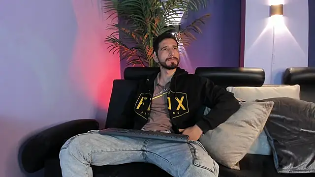 Snapshot of sam_bisex chatting on 04/09/26, 03:06 sam bisex online show from 04/09/26, 03:06