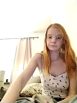 Snapshot of jannis1992 chatting on 02/07/26, 01:48 jannis1992 online show from 02/07/26, 01:48