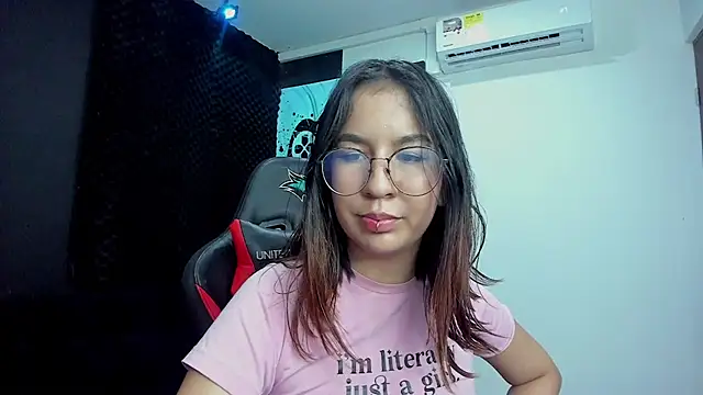 Lia sarahi online show from 02/07/25, 02:26