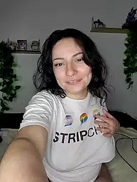 Moxxxie online show from 02/21/25, 06:29