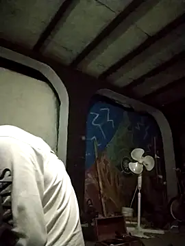 Wero4200 online show from 10/24/25, 08:55