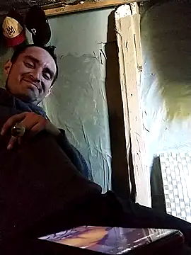 Wero4200 online show from 12/01/25, 07:19