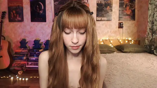 Friendly Ellie online show from 12/03/24, 01:10