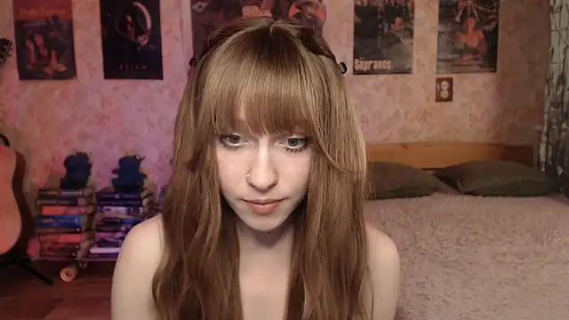 Friendly Ellie online show from 04/16/26, 01:23