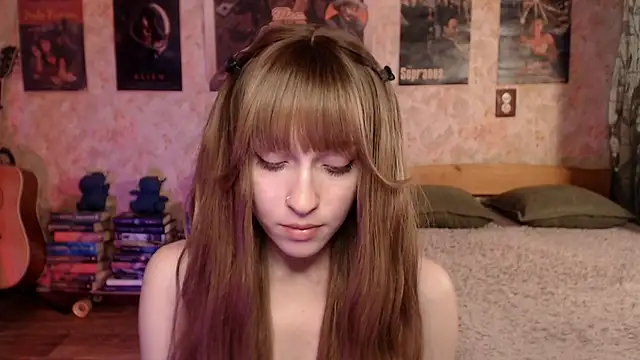 Friendly Ellie online show from 06/05/26, 01:17