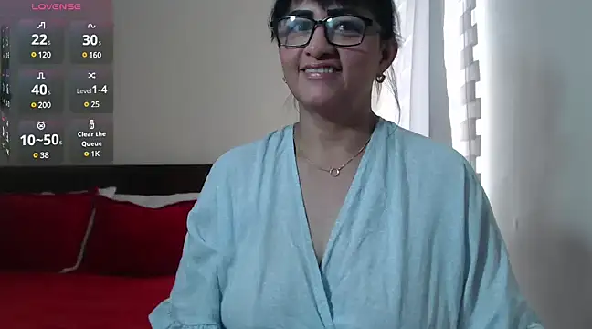 ISABEEL SOFIA01 online show from 02/07/25, 07:49