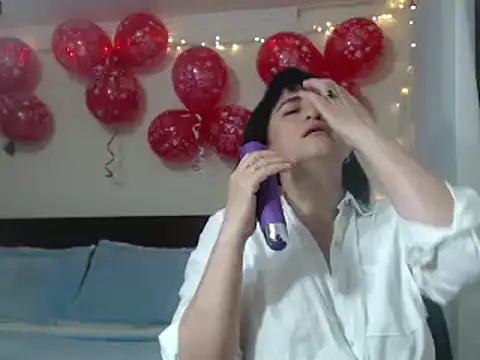 ISABEEL SOFIA01 online show from 02/11/25, 11:33