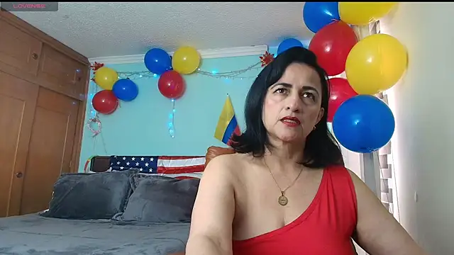 ISABEEL SOFIA01 online show from 06/14/26, 04:31