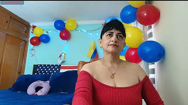 ISABEEL SOFIA01 online show from 06/21/26, 11:57