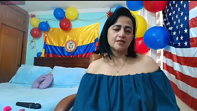 ISABEEL SOFIA01 online show from 06/25/26, 03:16