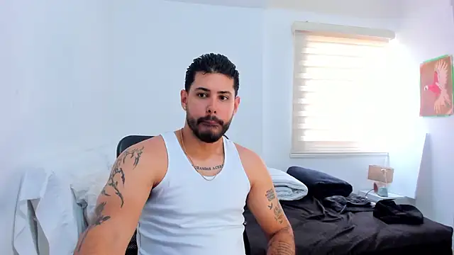 Justyn Torres online show from 11/21/25, 04:38