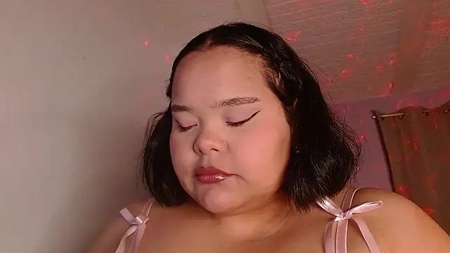 Snapshot of sexychubby___ chatting on 03/07/26, 11:24 sexychubby online show from 03/07/26, 11:24