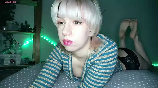 Snapshot of cruellagoth666 chatting on 01/12/25, 03:14 cruellagoth666 online show from 01/12/25, 03:14