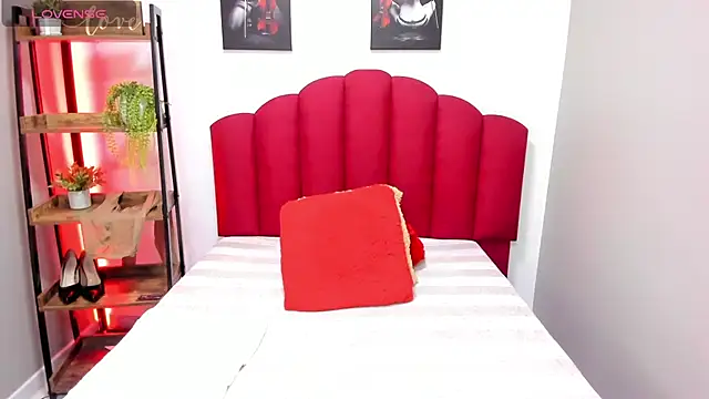 Snapshot of Ashleyyrobert chatting on 01/02/25, 11:16 Ashleyyrobert online show from 01/02/25, 11:16