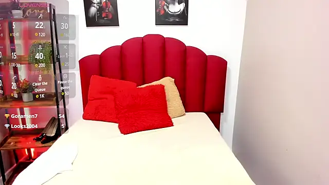 Snapshot of Ashleyyrobert chatting on 02/19/25, 11:14 Ashleyyrobert online show from 02/19/25, 11:14