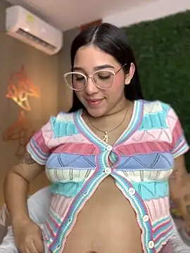 Snapshot of Amandanauty chatting on 12/22/24, 05:12 Amandanauty online show from 12/22/24, 05:12