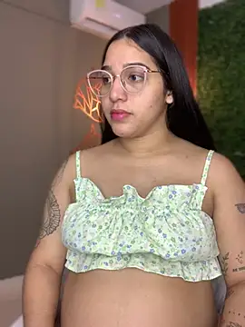 Snapshot of Amandanauty chatting on 01/02/25, 10:55 Amandanauty online show from 01/02/25, 10:55