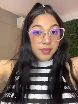 Snapshot of Amandanauty chatting on 02/02/25, 01:55 Amandanauty online show from 02/02/25, 01:55