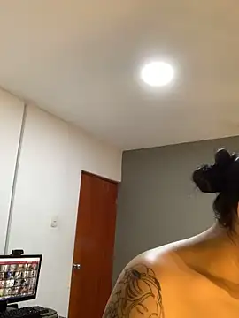 Snapshot of Amandanauty chatting on 11/05/25, 07:14 Amandanauty online show from 11/05/25, 07:14