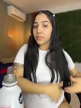 Snapshot of Amandanauty chatting on 01/07/26, 05:10 Amandanauty online show from 01/07/26, 05:10