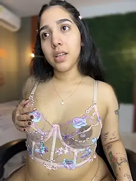 Snapshot of Amandanauty chatting on 01/18/26, 05:55 Amandanauty online show from 01/18/26, 05:55