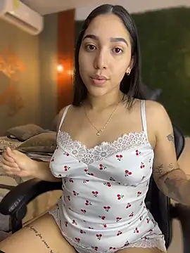 Snapshot of Amandanauty chatting on 02/11/26, 06:40 Amandanauty online show from 02/11/26, 06:40