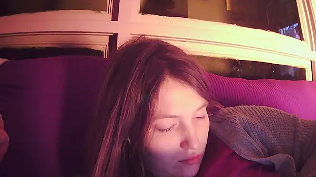 Snapshot of Angelk43 chatting on 02/19/26, 06:53 Angelk43 online show from 02/19/26, 06:53