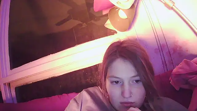 Snapshot of Angelk43 chatting on 02/21/26, 05:52 Angelk43 online show from 02/21/26, 05:52