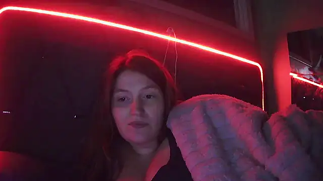 Snapshot of Angelk43 chatting on 05/01/26, 04:06 Angelk43 online show from 05/01/26, 04:06