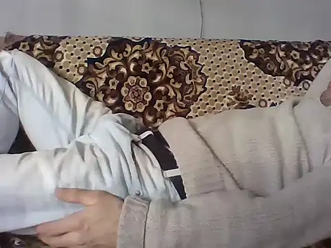 Snapshot of aroj95 chatting on 01/12/26, 12:32 aroj95 online show from 01/12/26, 12:32