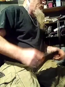 Kevinmc1d online show from 11/04/25, 06:23