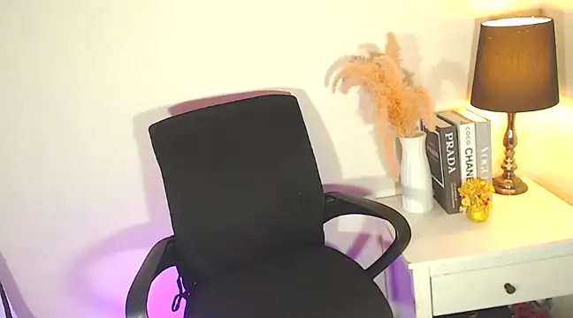 MajesticKitana online show from 01/30/25, 03:33