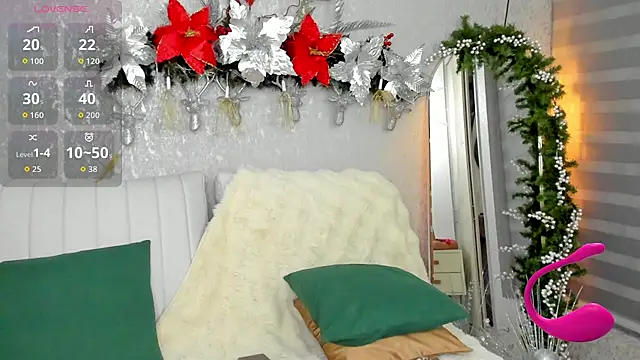 Snapshot of EmmaFerrary chatting on 11/23/25, 11:48 EmmaFerrary online show from 11/23/25, 11:48