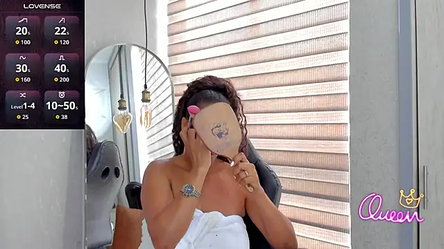 Snapshot of EmmaFerrary chatting on 01/15/26, 04:11 EmmaFerrary online show from 01/15/26, 04:11