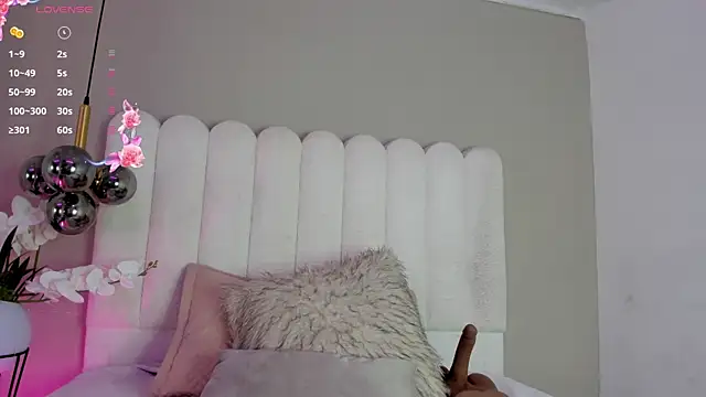 Snapshot of dulcepatersson1_ chatting on 06/04/26, 10:05 dulcepatersson1 online show from 06/04/26, 10:05