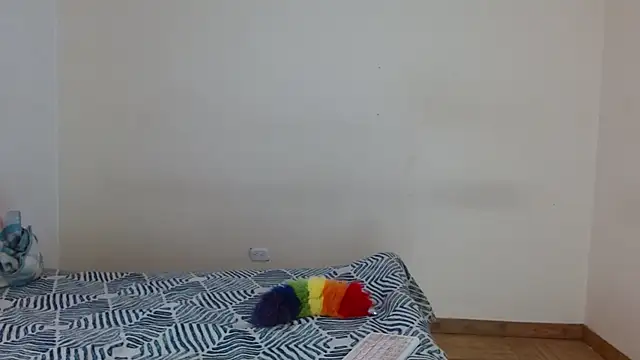 Snapshot of Estrella_sweett chatting on 01/09/25, 11:24 Estrella sweett online show from 01/09/25, 11:24