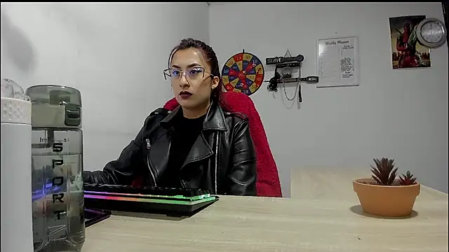 Scarlett Sen online show from 03/11/25, 01:12