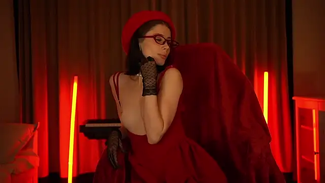 Your Nicolett online show from 11/16/25, 11:21