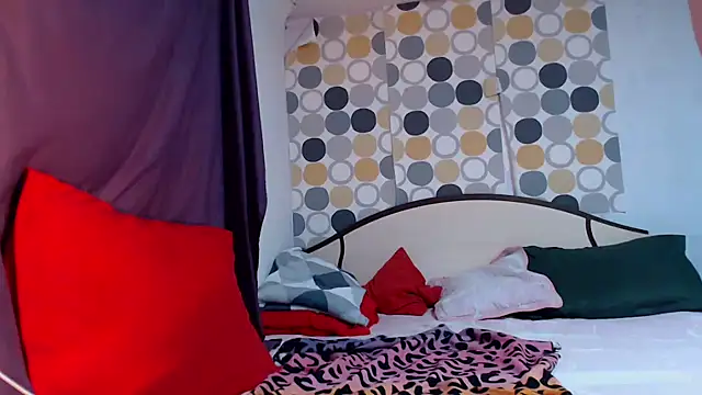 Snapshot of sexyevalove chatting on 02/08/26, 06:06 sexyevalove online show from 02/08/26, 06:06