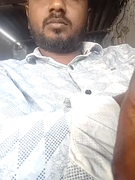 Snapshot of khilkhiladi chatting on 02/18/26, 10:11 khilkhiladi online show from 02/18/26, 10:11