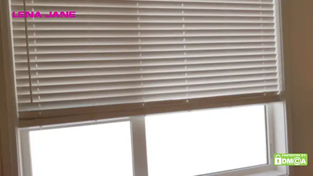 Snapshot of Lenajane__xx chatting on 12/22/24, 08:25 Lenajane xx online show from 12/22/24, 08:25